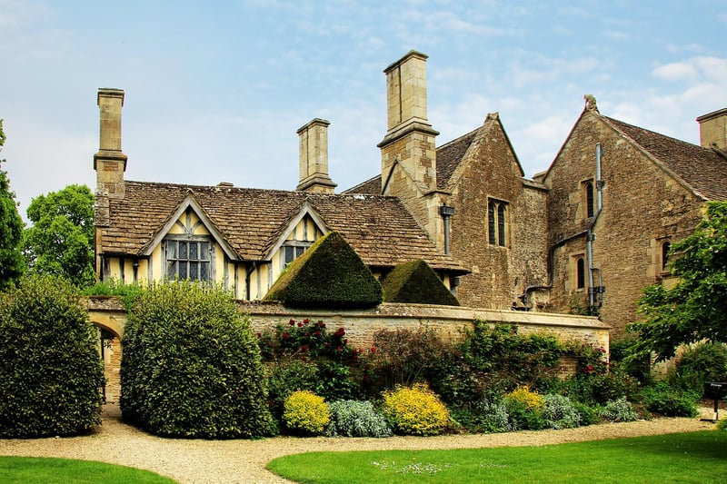 Hamilton Manor
